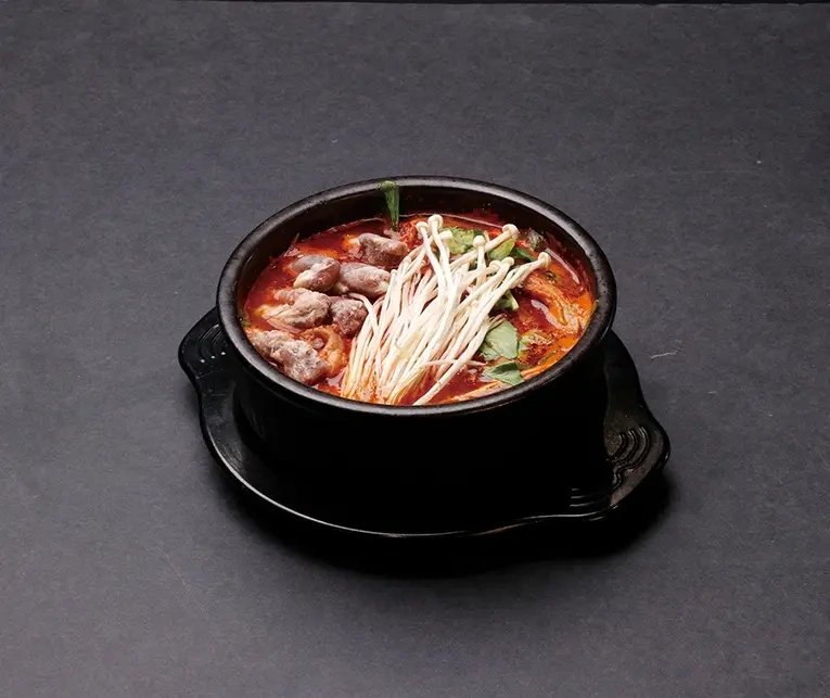 S6. Gopchang Jjigae 곱창찌개